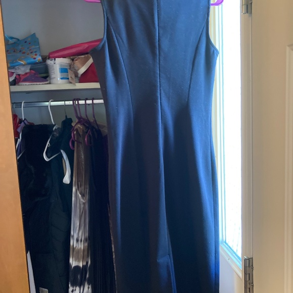 Little black dress . Size 2 - Picture 3 of 4